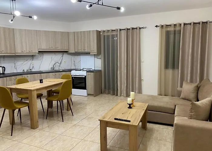 Maria's מונמבאסיה